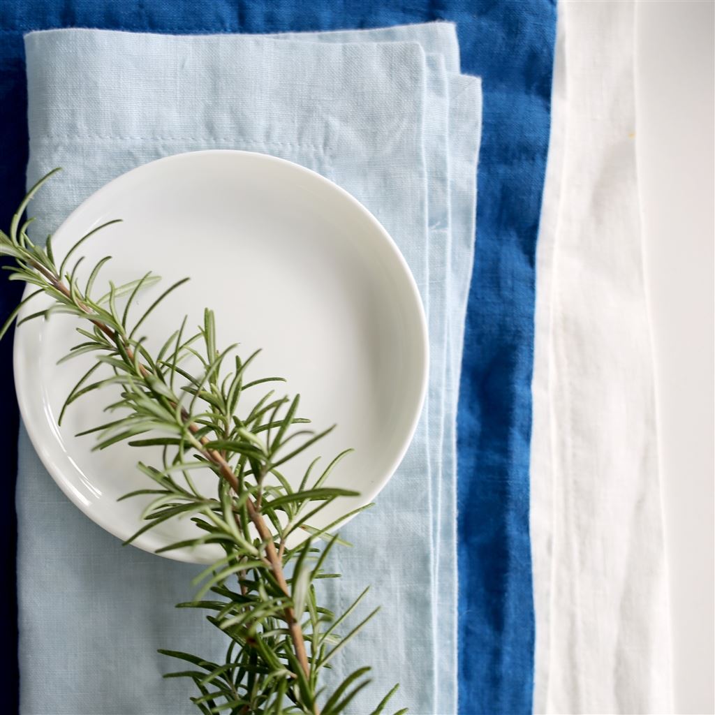 Lario Cloud Linen Table Cloth, Runner, Placemats & Napkins