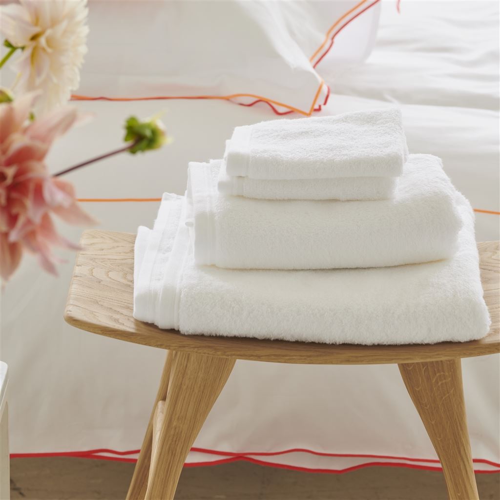 Loweswater Bianco Towel