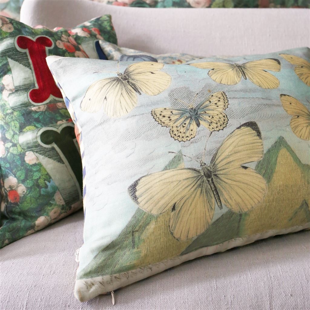 Elephant's Trunk Sky Decorative Pillow