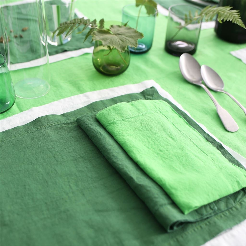 Lario Fern Linen Placemats & Napkins 