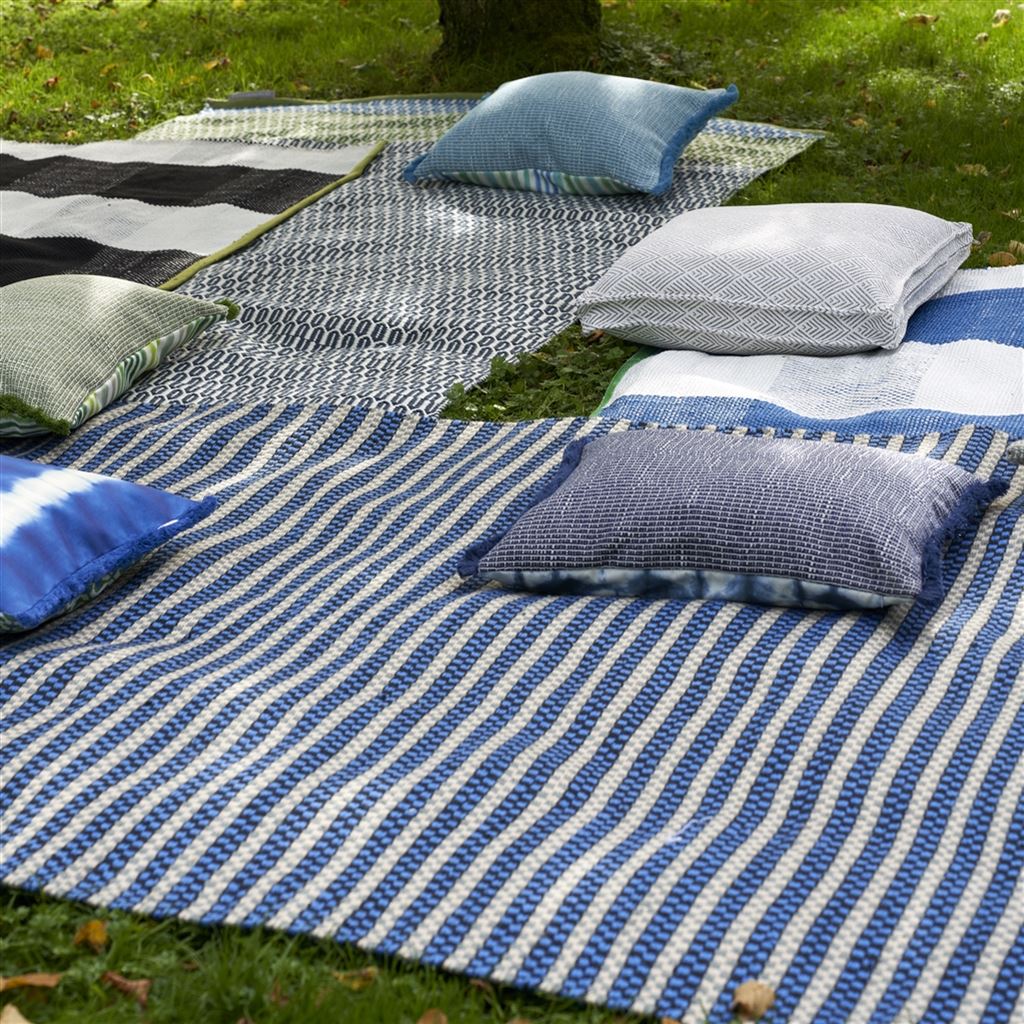 Muara Cobalt Outdoor Rug