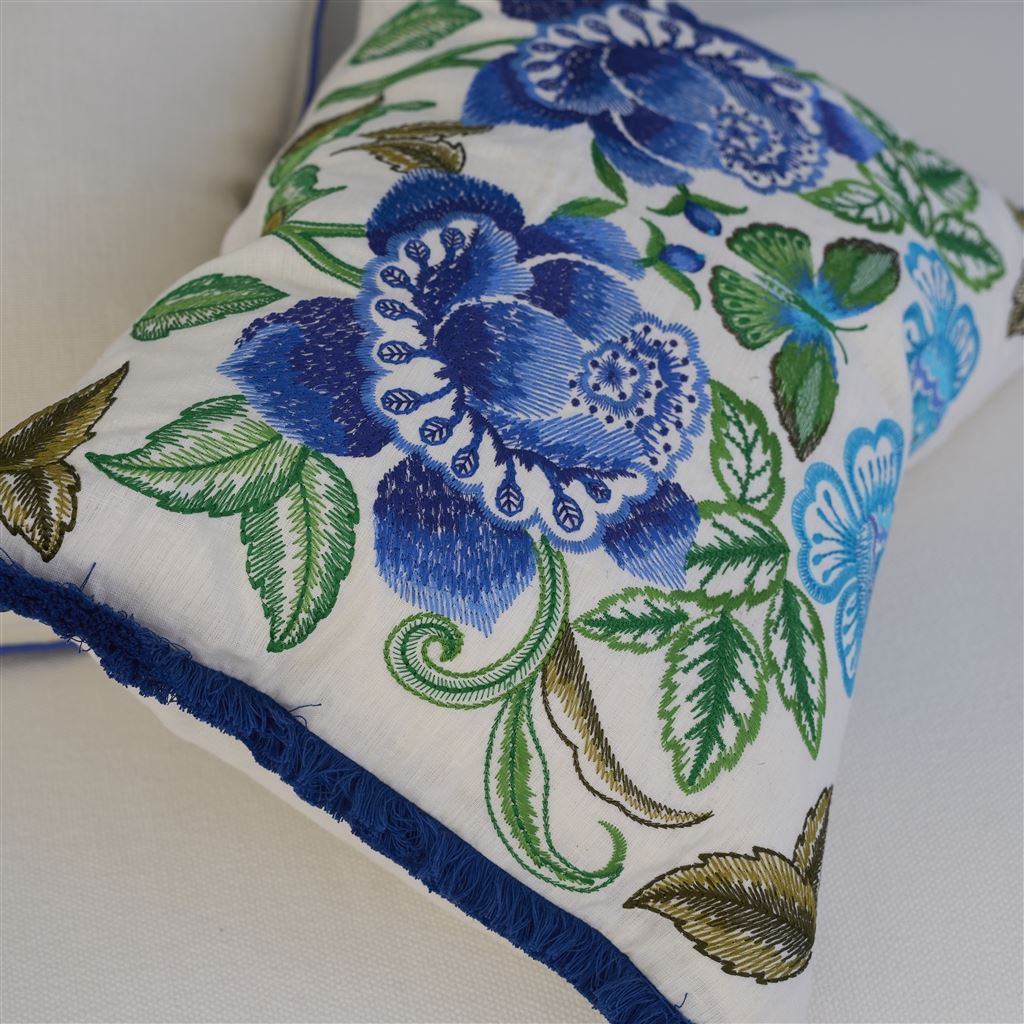 Isabella Embroidered Cobalt Kissen