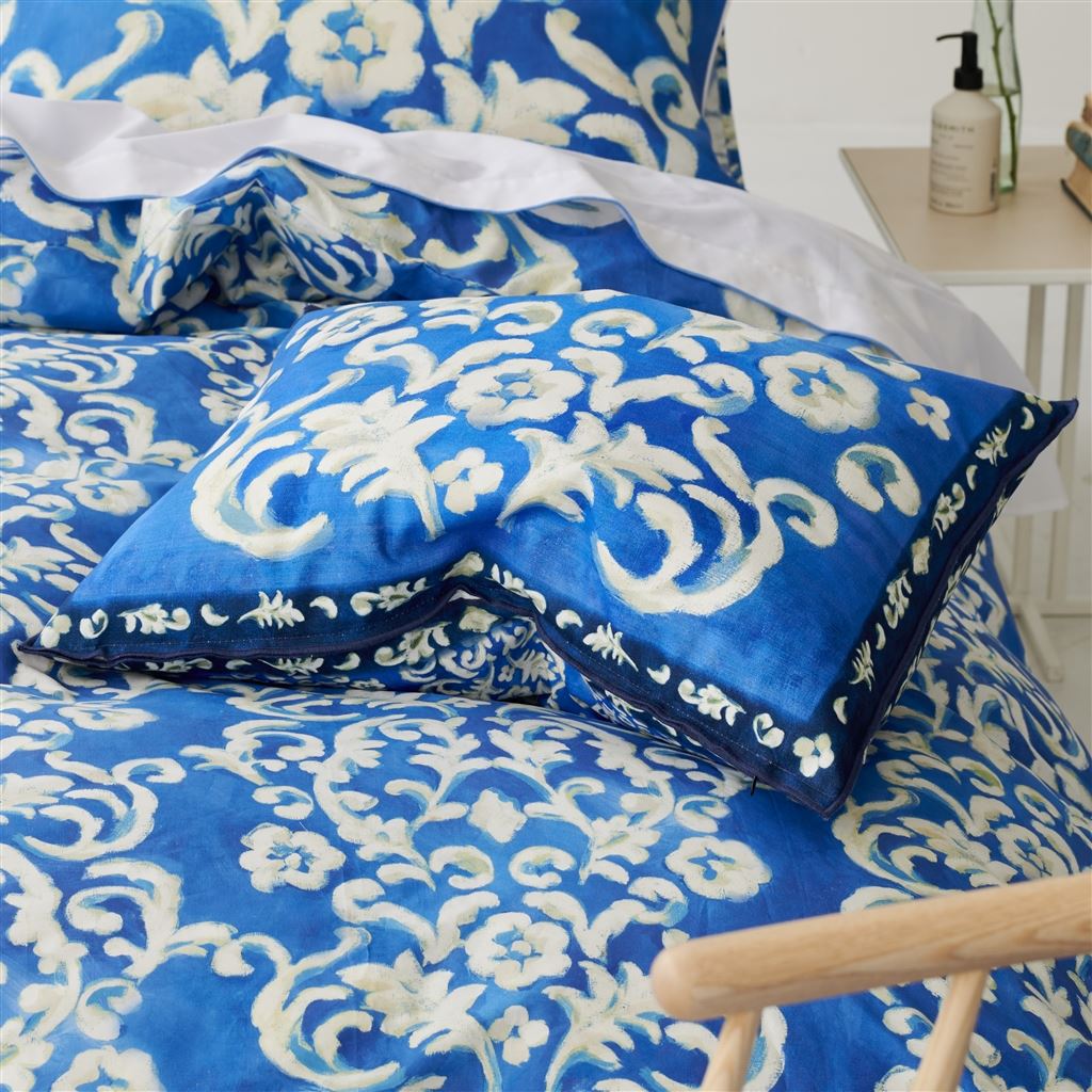 Isolotto Cobalt Cotton Decorative Pilllow