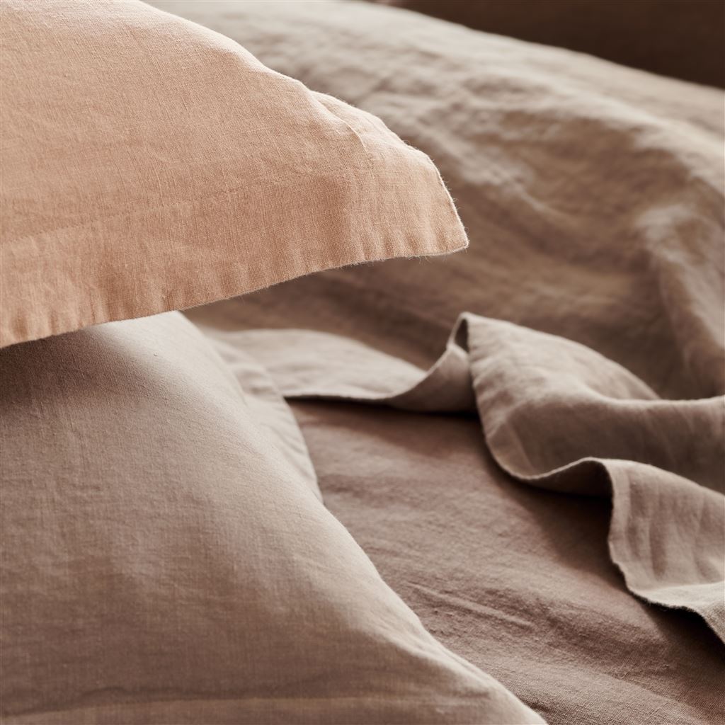 Biella Cameo & Parchment Bedding