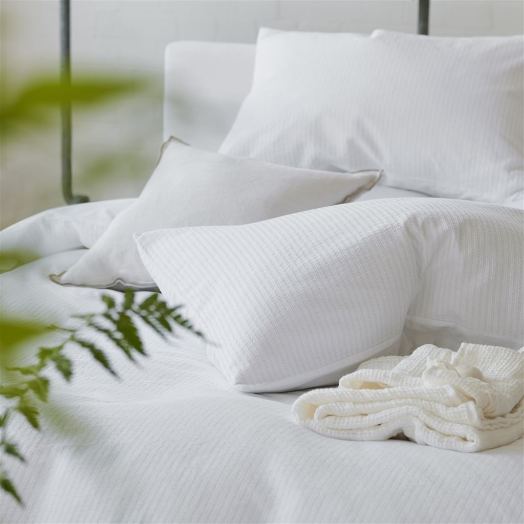 Mayfield Seersucker Chalk Bed Linen