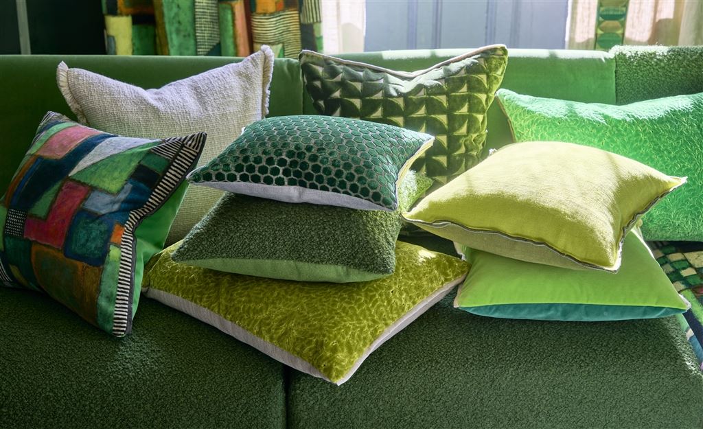 DECORATIVE PILLOWS