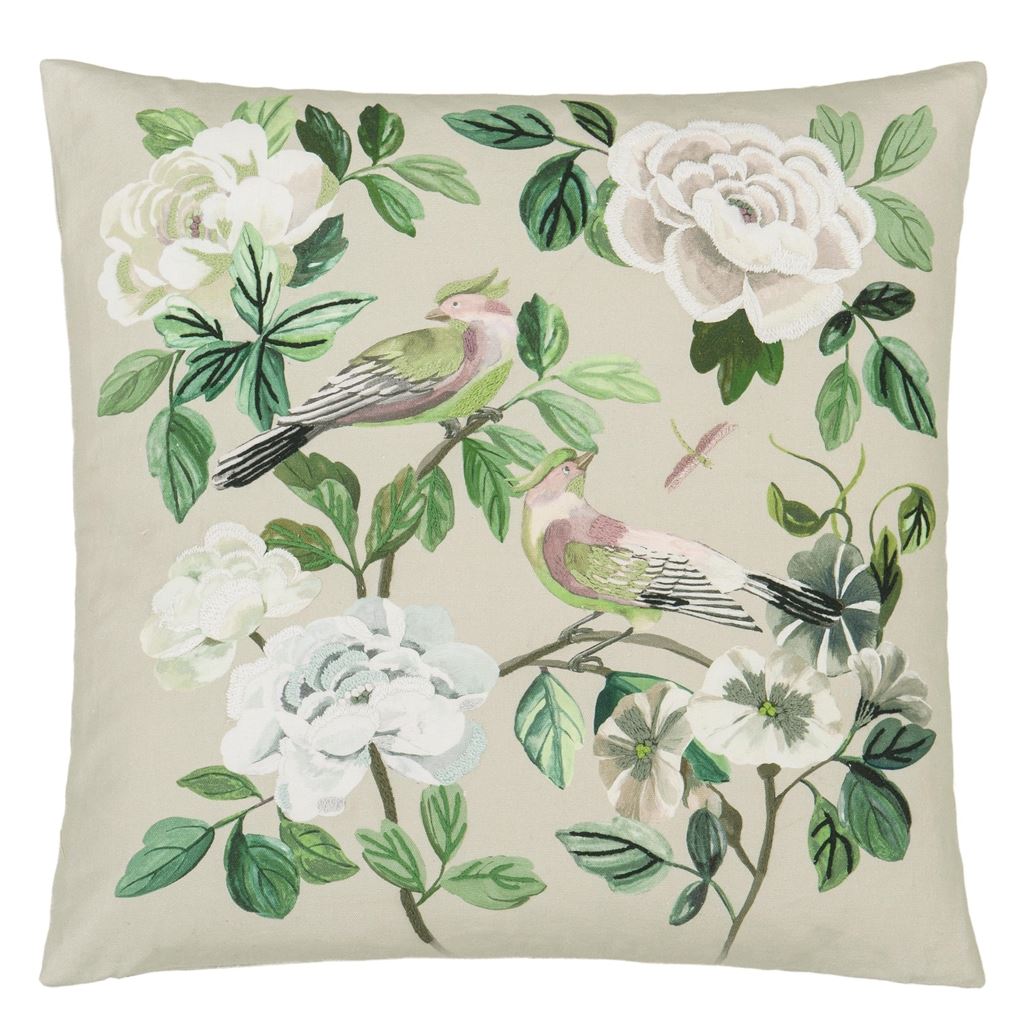 Mira Flores Cameo Cushion