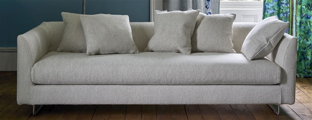 Sleek Sofa With Square Cushions