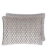 Jabot Oyster Velvet Cushion