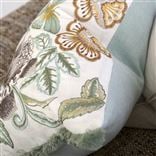 Coussin Isabella Embroidered Cameo Linen