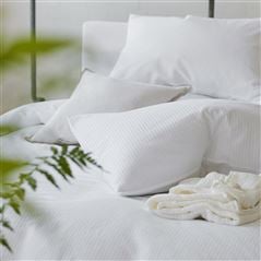 Mayfield Seersucker Chalk Bed Linen